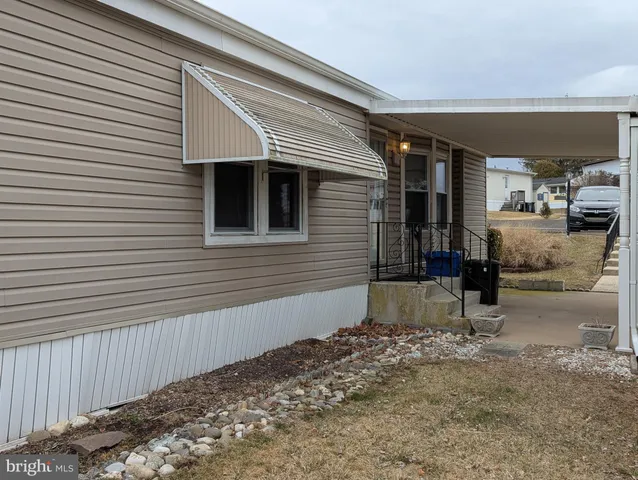 $163,900 | 220 Winding Brook Run, North Wales, PA 19454