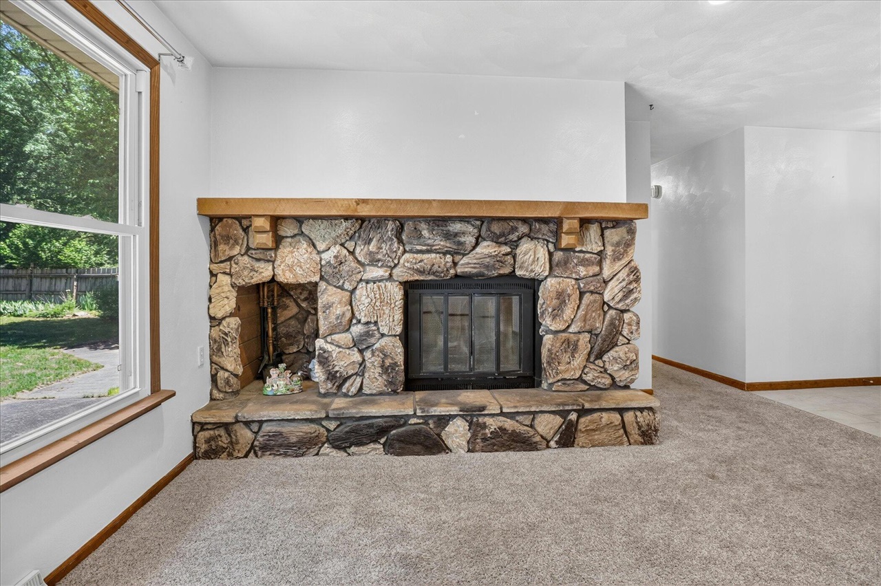 56800 Bow Drive Three Rivers, MI 49093 - Photo 10 of 44