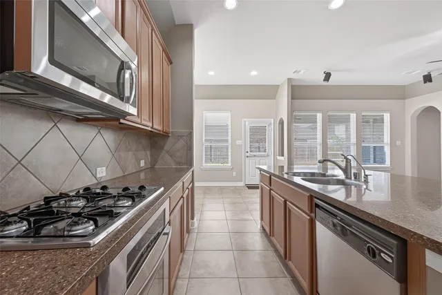 $2,350 | 30072 Willow Walk Lane, Brookshire, TX 77423