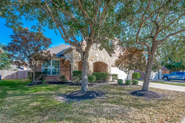 $2,350 | 30072 Willow Walk Lane, Brookshire, TX 77423