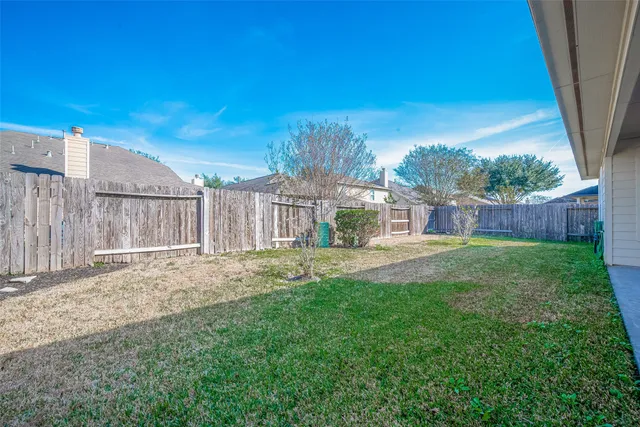 $2,350 | 30072 Willow Walk Lane, Brookshire, TX 77423