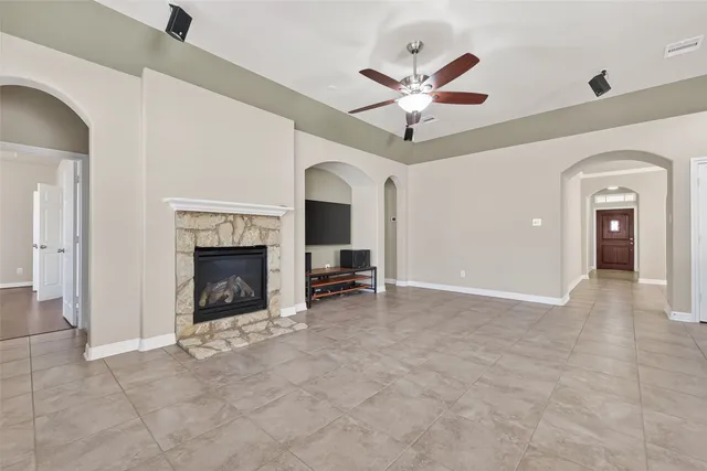 $2,350 | 30072 Willow Walk Lane, Brookshire, TX 77423