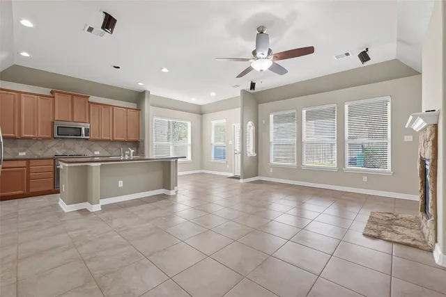 $2,350 | 30072 Willow Walk Lane, Brookshire, TX 77423