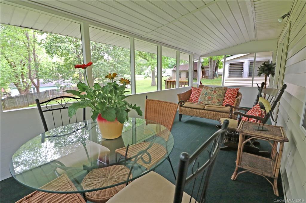103 Highland Road Brevard, NC 28712 - Photo 18 of 28 Gallery Image 18