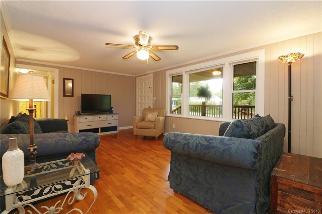 103 Highland Road Brevard, NC 28712 - Photo 3 of 28 Gallery Image 3