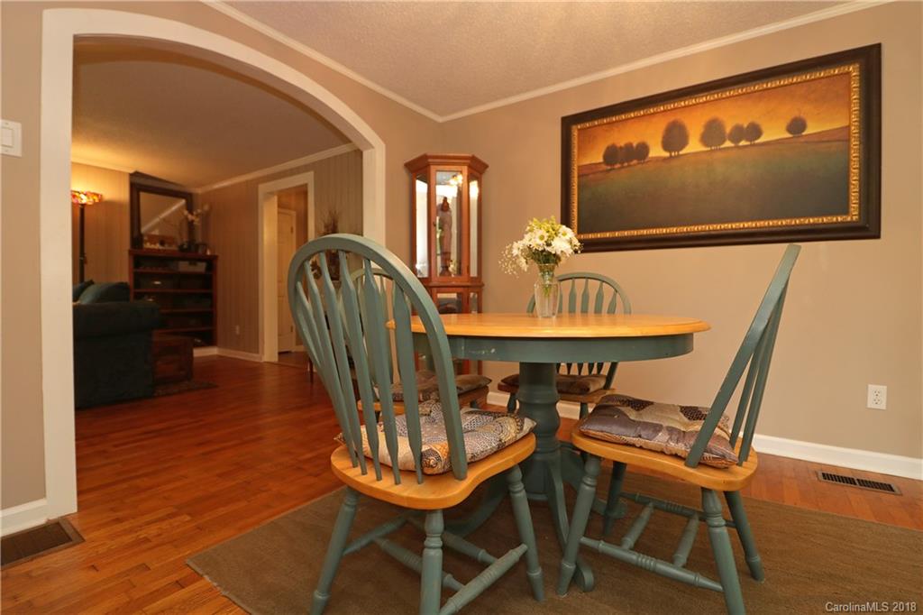 103 Highland Road Brevard, NC 28712 - Photo 4 of 28 Gallery Image 4