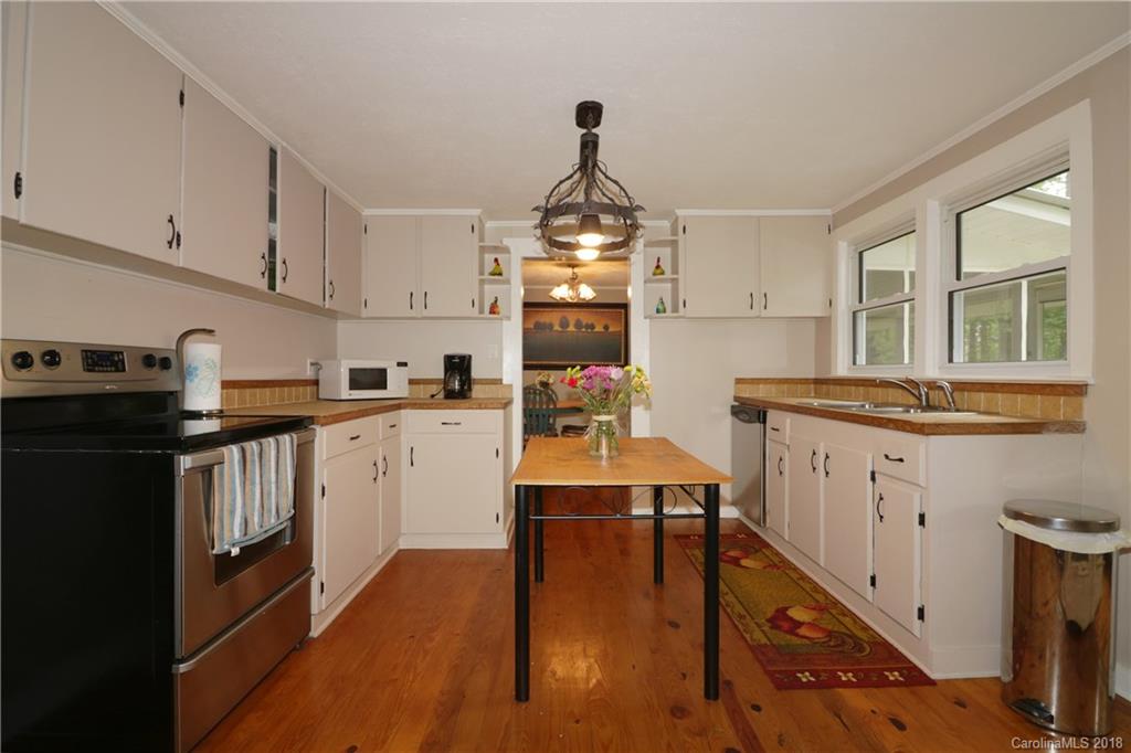 103 Highland Road Brevard, NC 28712 - Photo 6 of 28 Gallery Image 6