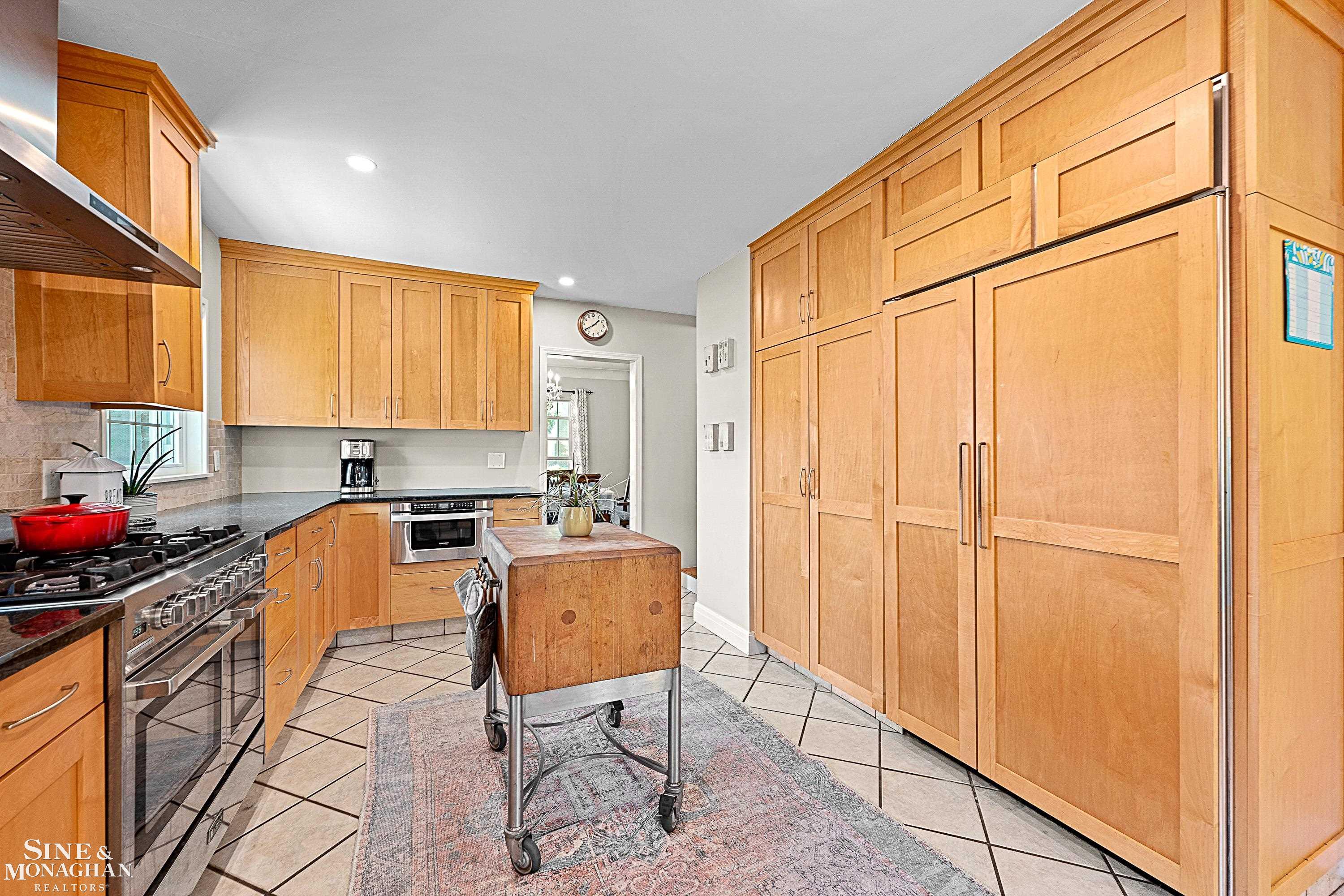 100 Roslyn Road Grosse Pointe Woods, MI 48236 - Photo 17 of 55