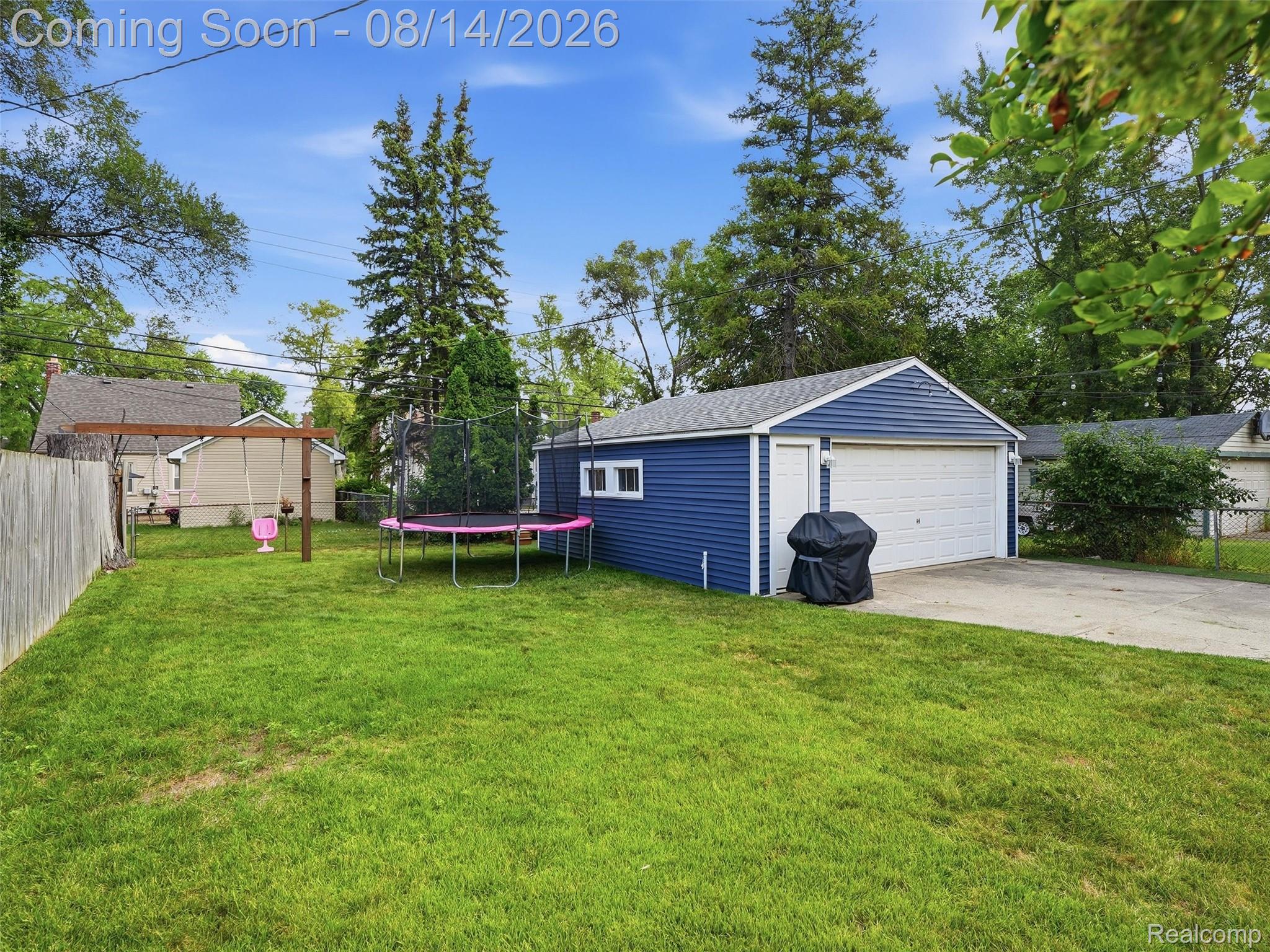 2056 Cambridge Road Berkley, MI 48072 - Photo 20 of 25 40-DSC01608.jpg