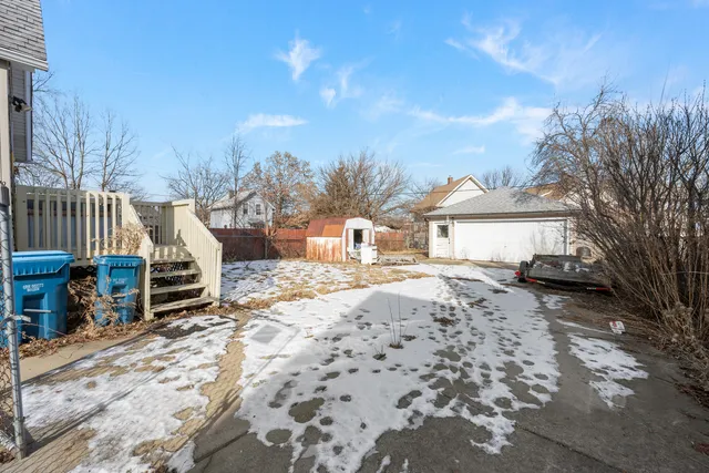 $200,000 | 217 Prairie Street, Aurora, IL 60506