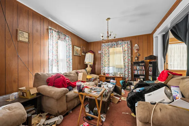 $200,000 | 217 Prairie Street, Aurora, IL 60506