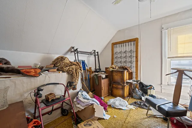 $200,000 | 217 Prairie Street, Aurora, IL 60506