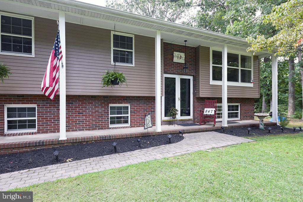 847 Maple Avenue Atco, NJ 08004 - Photo 2 of 42 Exterior-Front