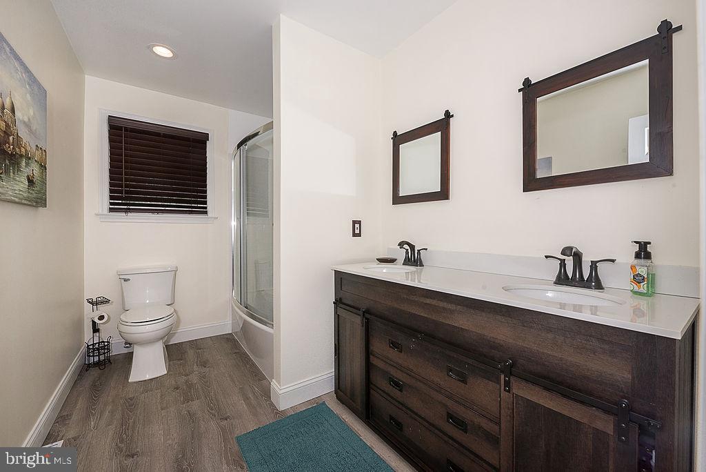 847 Maple Avenue Atco, NJ 08004 - Photo 18 of 42 Hall Bath
