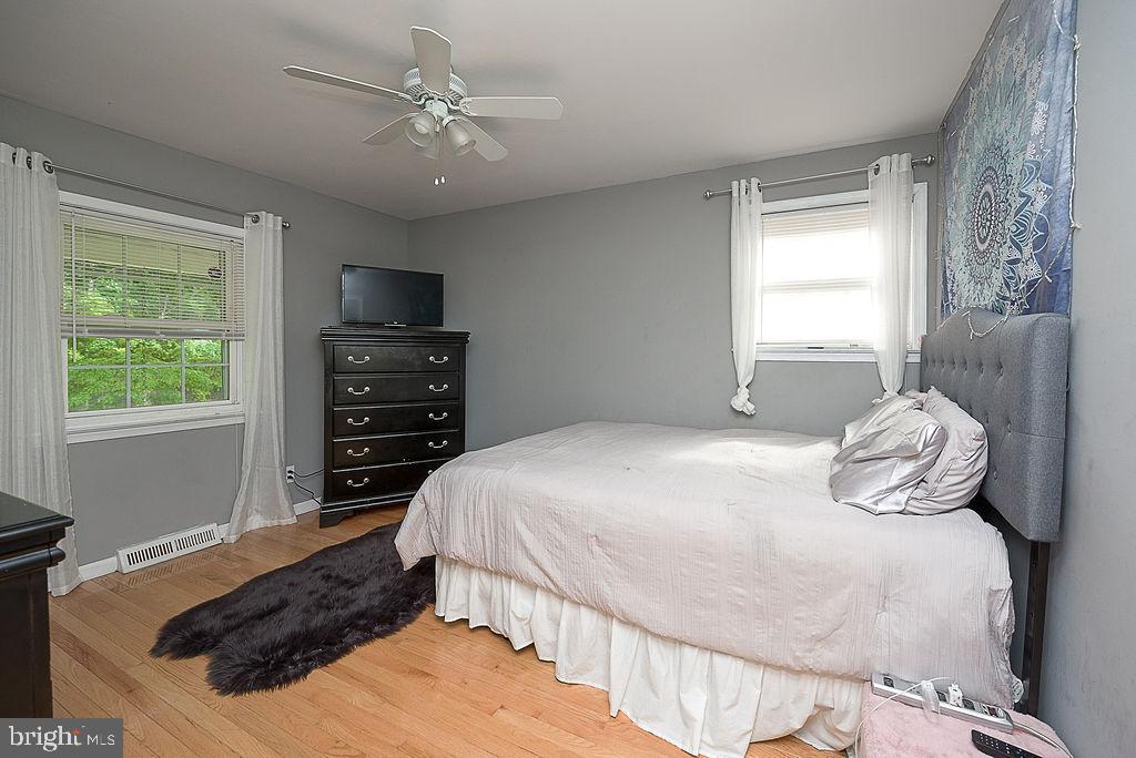 847 Maple Avenue Atco, NJ 08004 - Photo 20 of 42 Bedroom Two