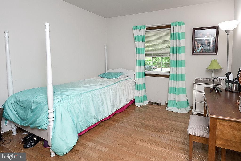 847 Maple Avenue Atco, NJ 08004 - Photo 21 of 42 Bedroom Three
