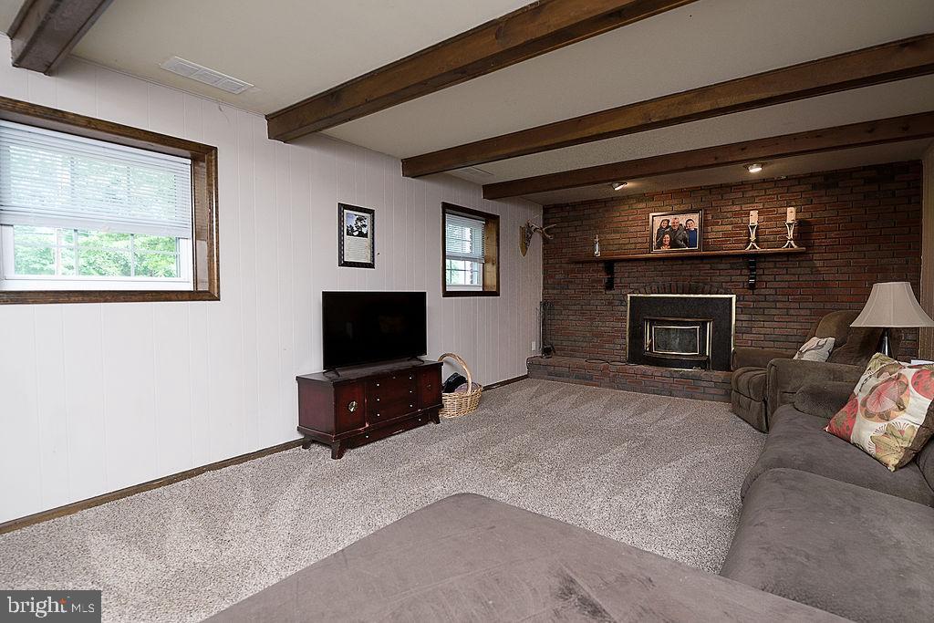 847 Maple Avenue Atco, NJ 08004 - Photo 24 of 42 Family Room