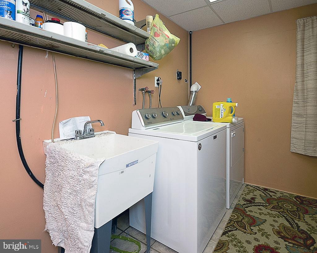 847 Maple Avenue Atco, NJ 08004 - Photo 29 of 42 Laundry/Utility Room