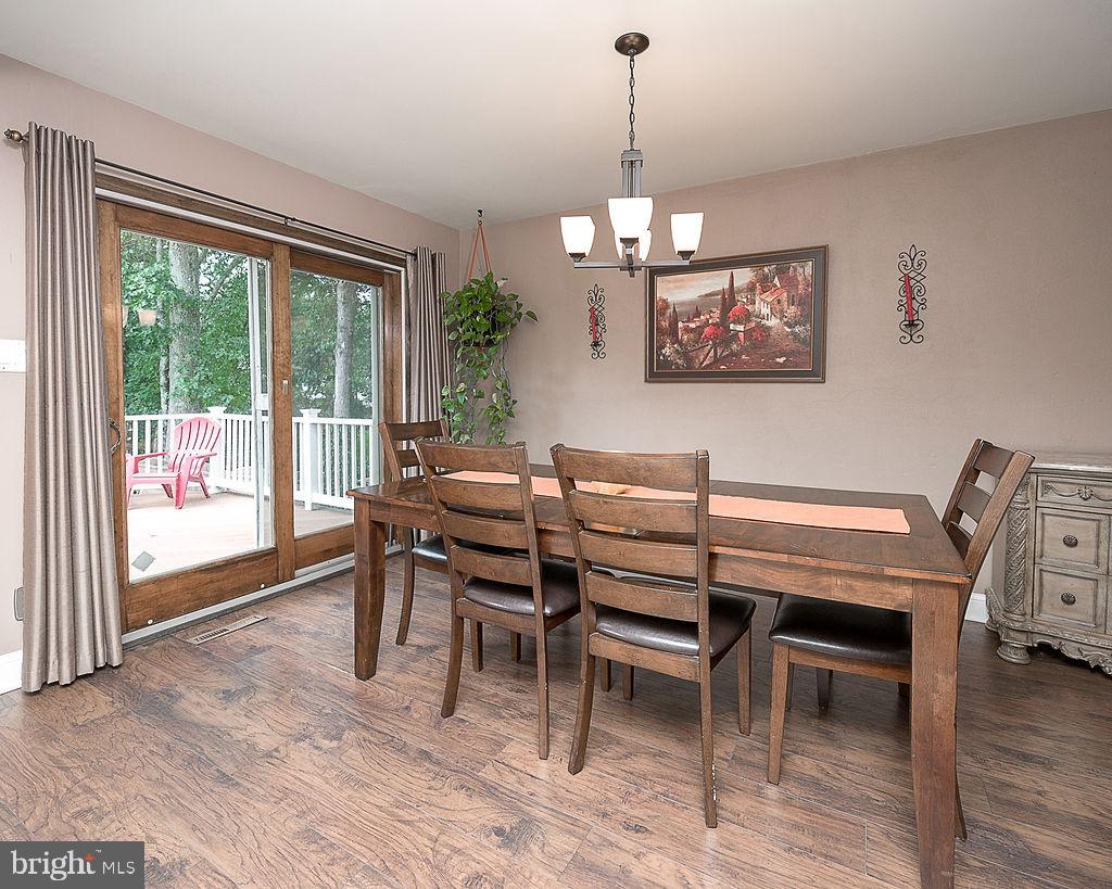 847 Maple Avenue Atco, NJ 08004 - Photo 10 of 42 Dining Room