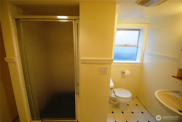 $4,475 | 3815 43rd Avenue South, Seattle, WA 98118