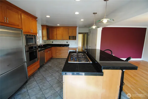 $4,475 | 3815 43rd Avenue South, Seattle, WA 98118
