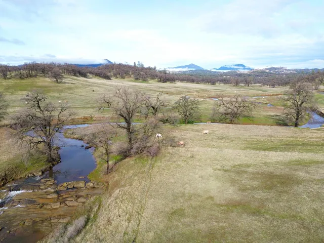 $600,000 | 299 East Drive, Bella Vista, CA 96008