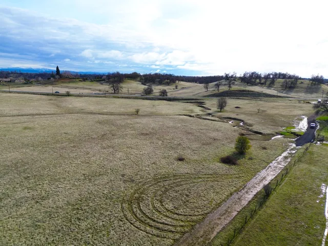 $600,000 | 299 East Drive, Bella Vista, CA 96008