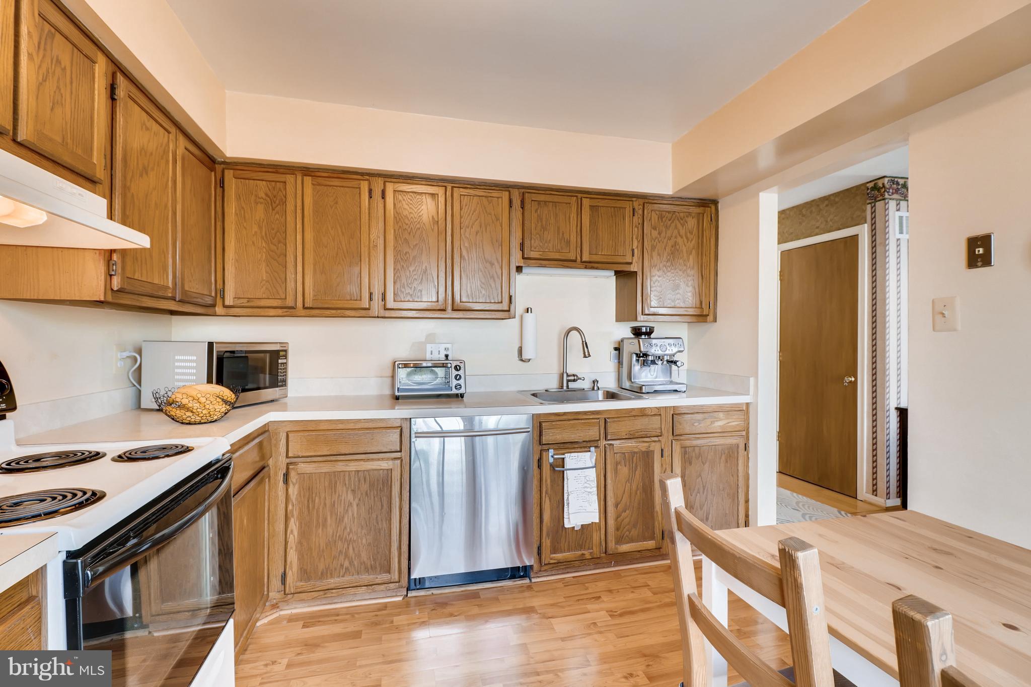14813 Rose Trellis Place Silver Spring, MD 20906 - Photo 6 of 23 A Chef's Dream