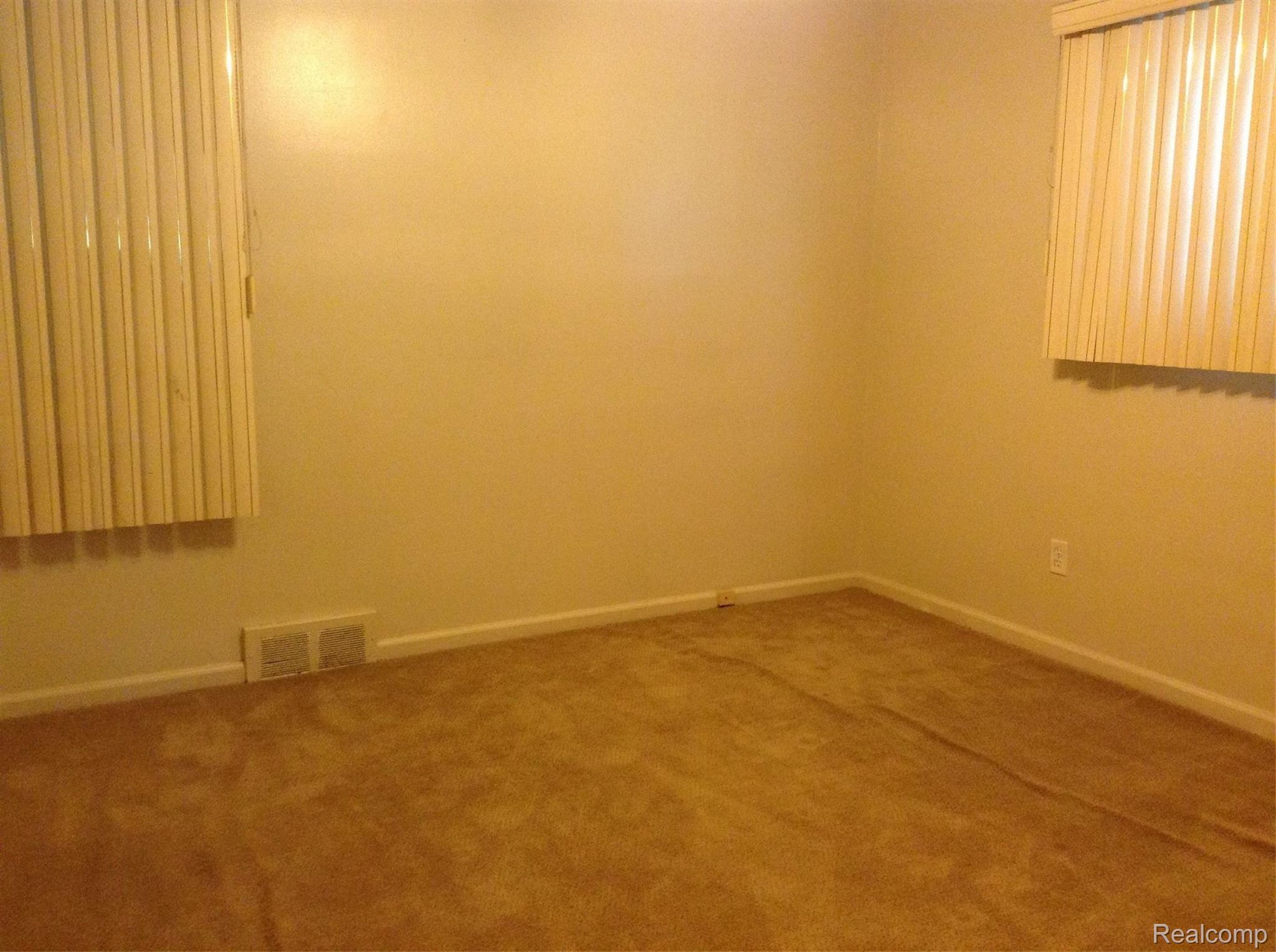 19290 Telegraph Road Detroit, MI 48219 - Photo 19 of 35 29.jpg