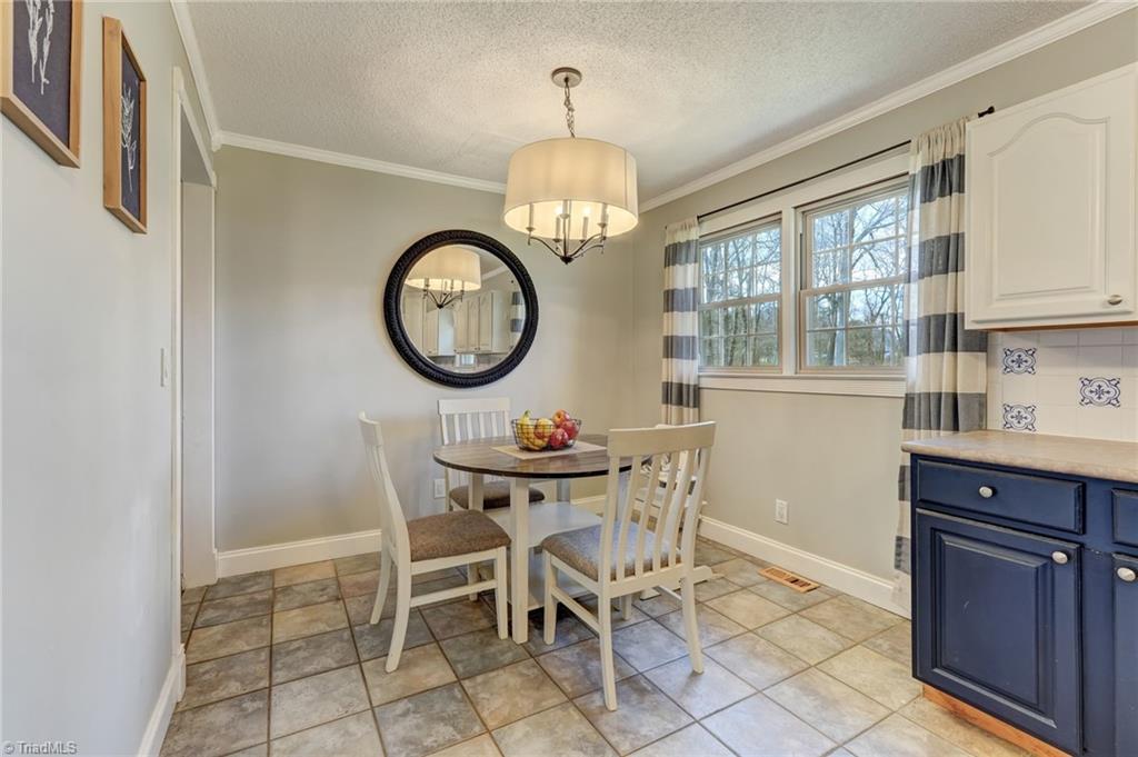 7002 Cruthis Road High Point, NC 27263 - Photo 15 of 32