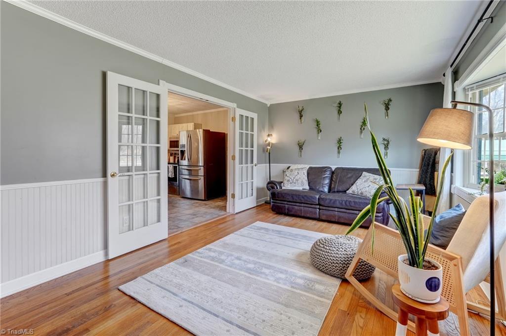 7002 Cruthis Road High Point, NC 27263 - Photo 6 of 32