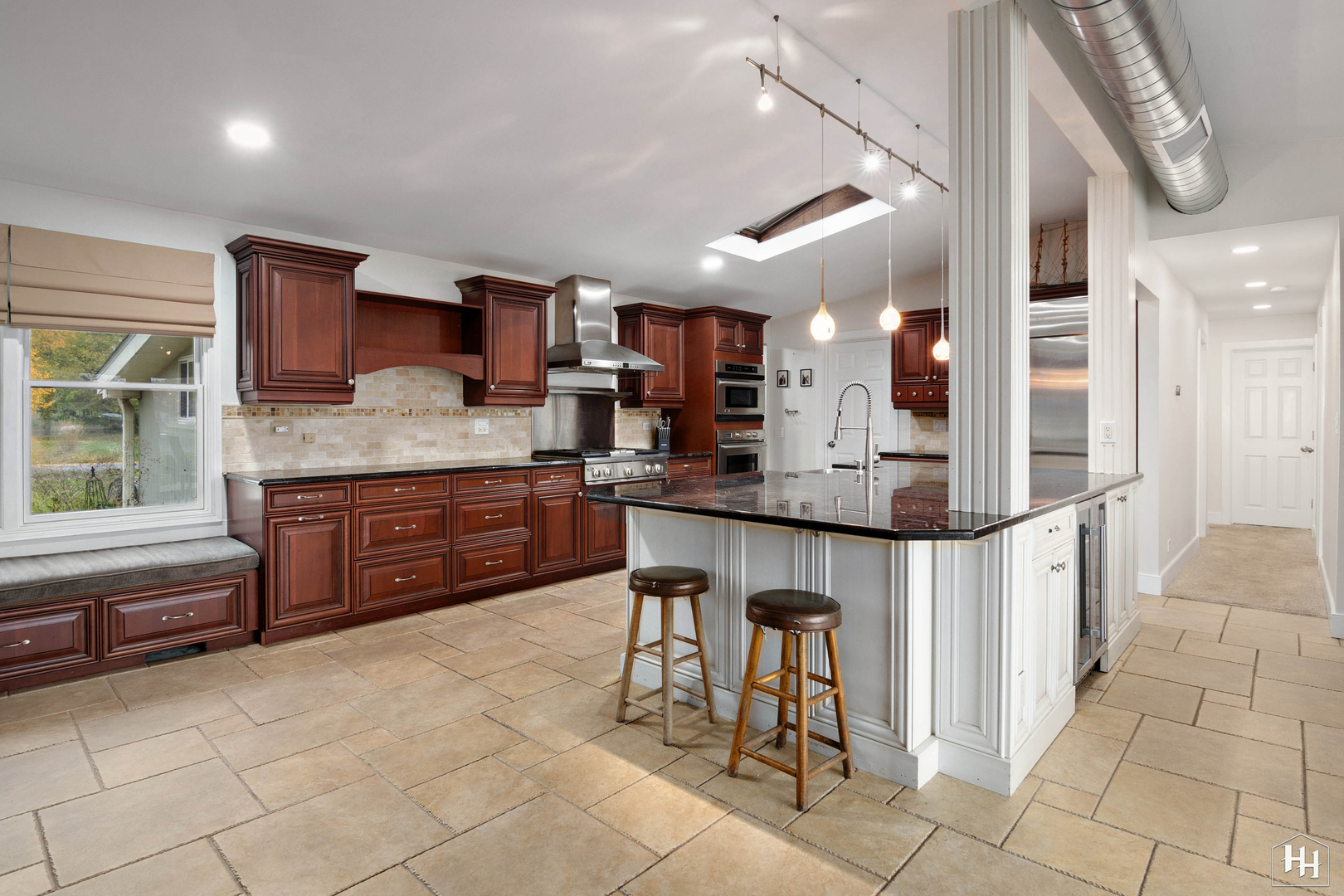 4510 Riverside Drive Crystal Lake, IL 60014 - Photo 5 of 42 Gallery Image 5