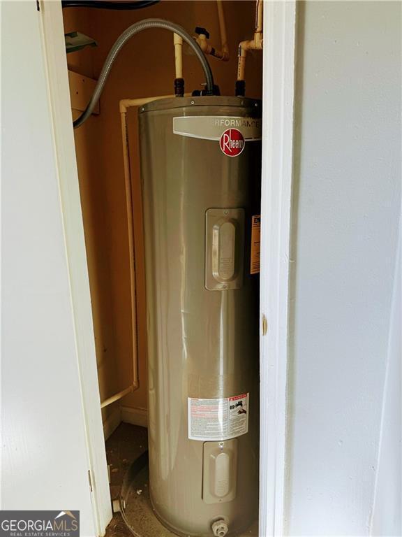 1639 Orlando Street Southwest Atlanta, GA 30311 - Photo 7 of 13