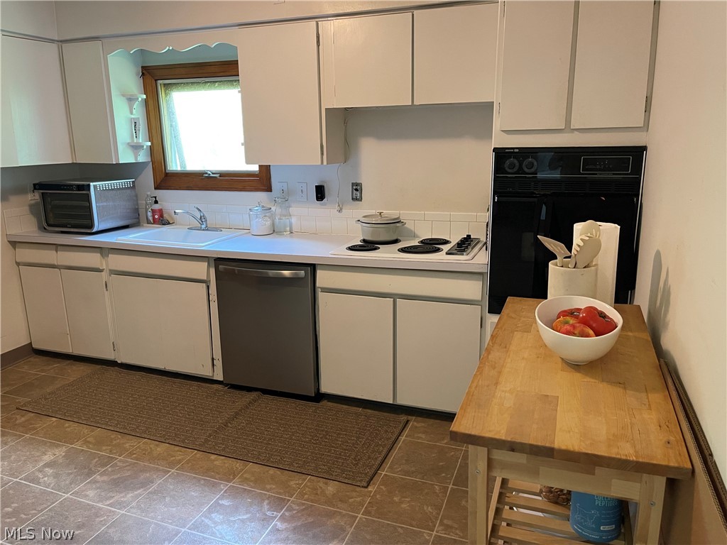 4890 Brainard Road Chagrin Falls, OH 44022 - Photo 5 of 22 kitchen