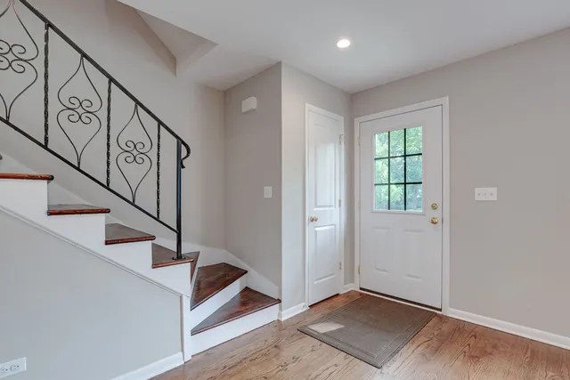 $3,600 | 42 South Maywood Road, Lake Forest, IL 60045