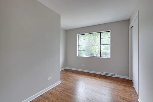 $3,600 | 42 South Maywood Road, Lake Forest, IL 60045