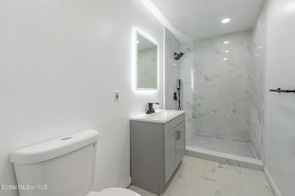 $180,000 | 24 Slater Street, Amsterdam, NY 12010