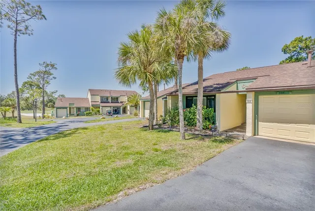 $189,900 | 189 Club House Boulevard, Unit 189, New Smyrna Beach, FL 32168