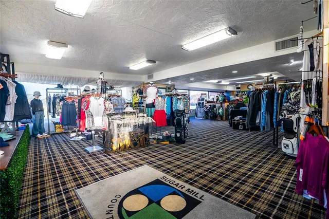 $189,900 | 189 Club House Boulevard, Unit 189, New Smyrna Beach, FL 32168