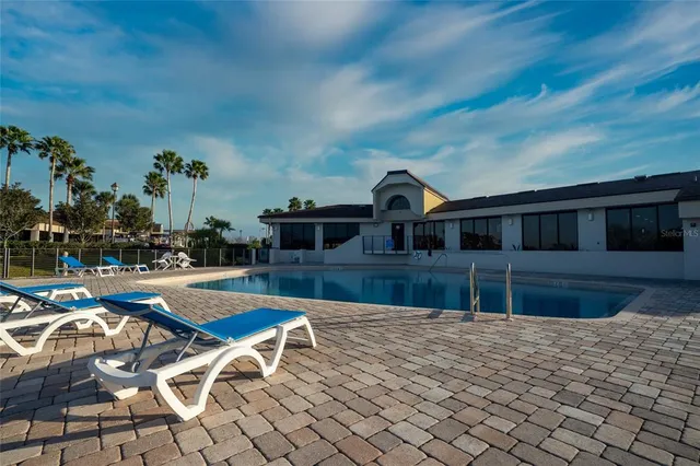 $189,900 | 189 Club House Boulevard, Unit 189, New Smyrna Beach, FL 32168