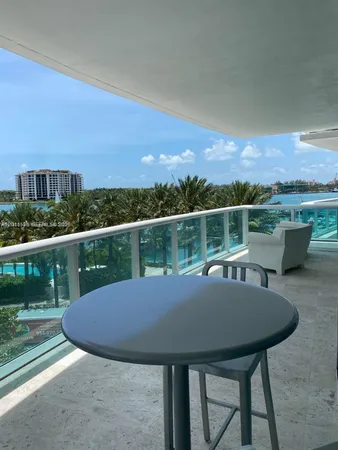 $10,000 | 1000 South Pointe Drive, Unit 405, Miami Beach, FL 33139