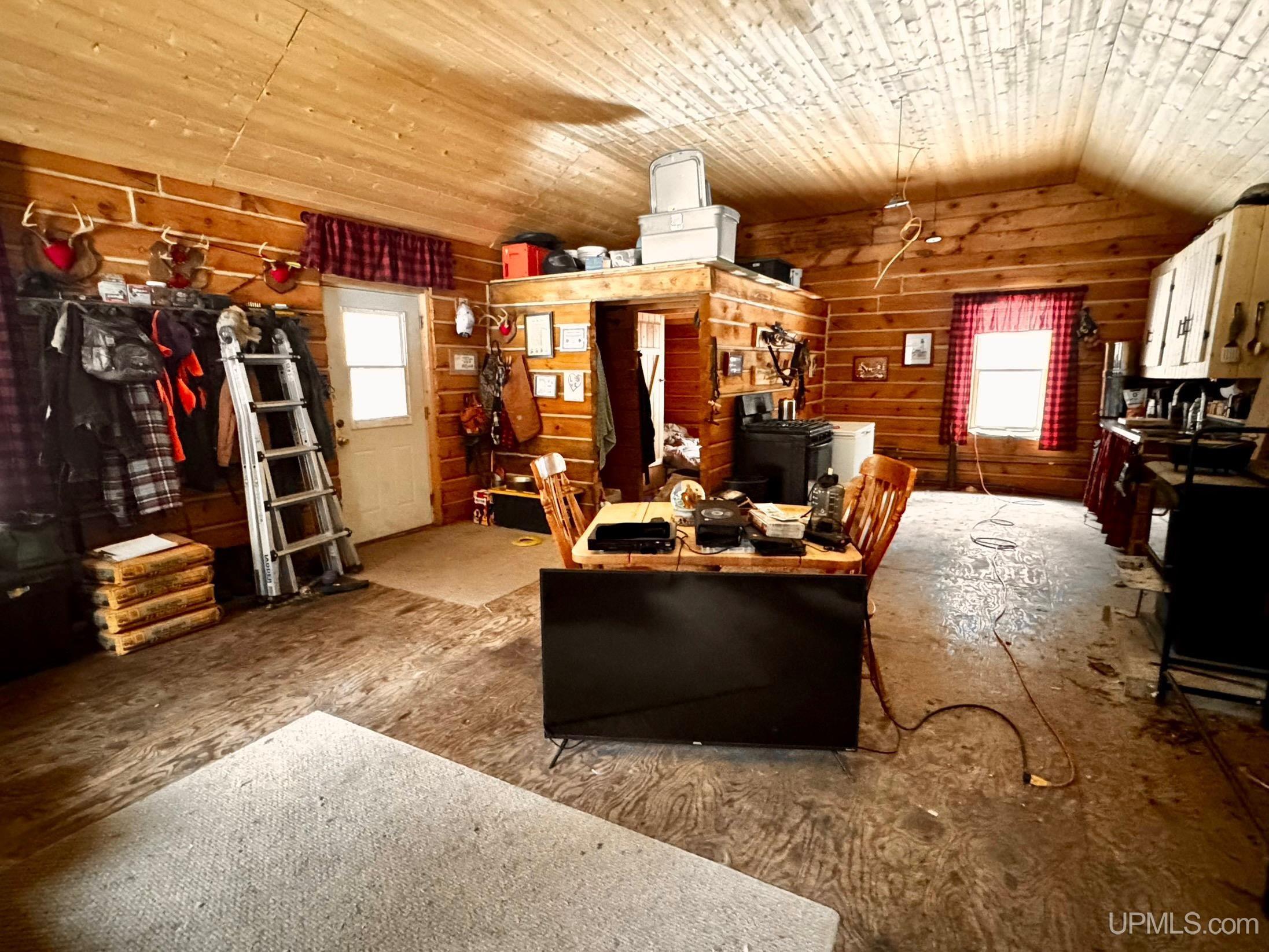10478 Dd Road Rapid River, MI 49878 - Photo 6 of 12