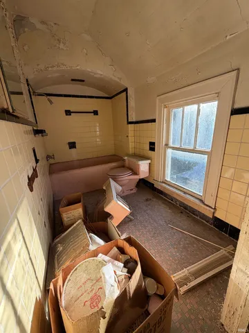 $74,900 | 301 East 5th Street, Peru, IN 46970