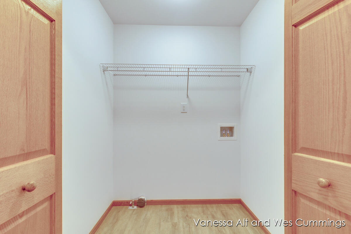 902 North York Street Belding, MI 48809 - Photo 17 of 38 IMG_1016