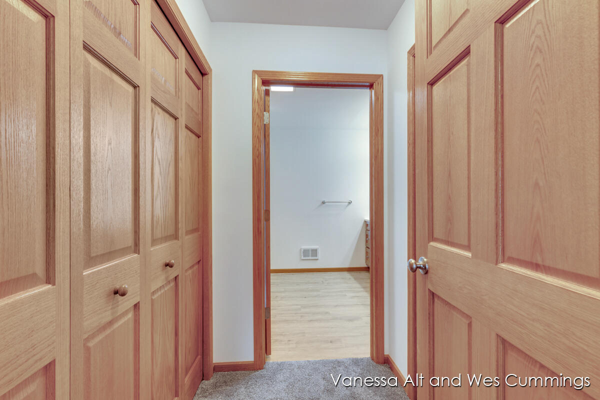 902 North York Street Belding, MI 48809 - Photo 21 of 38 IMG_1020