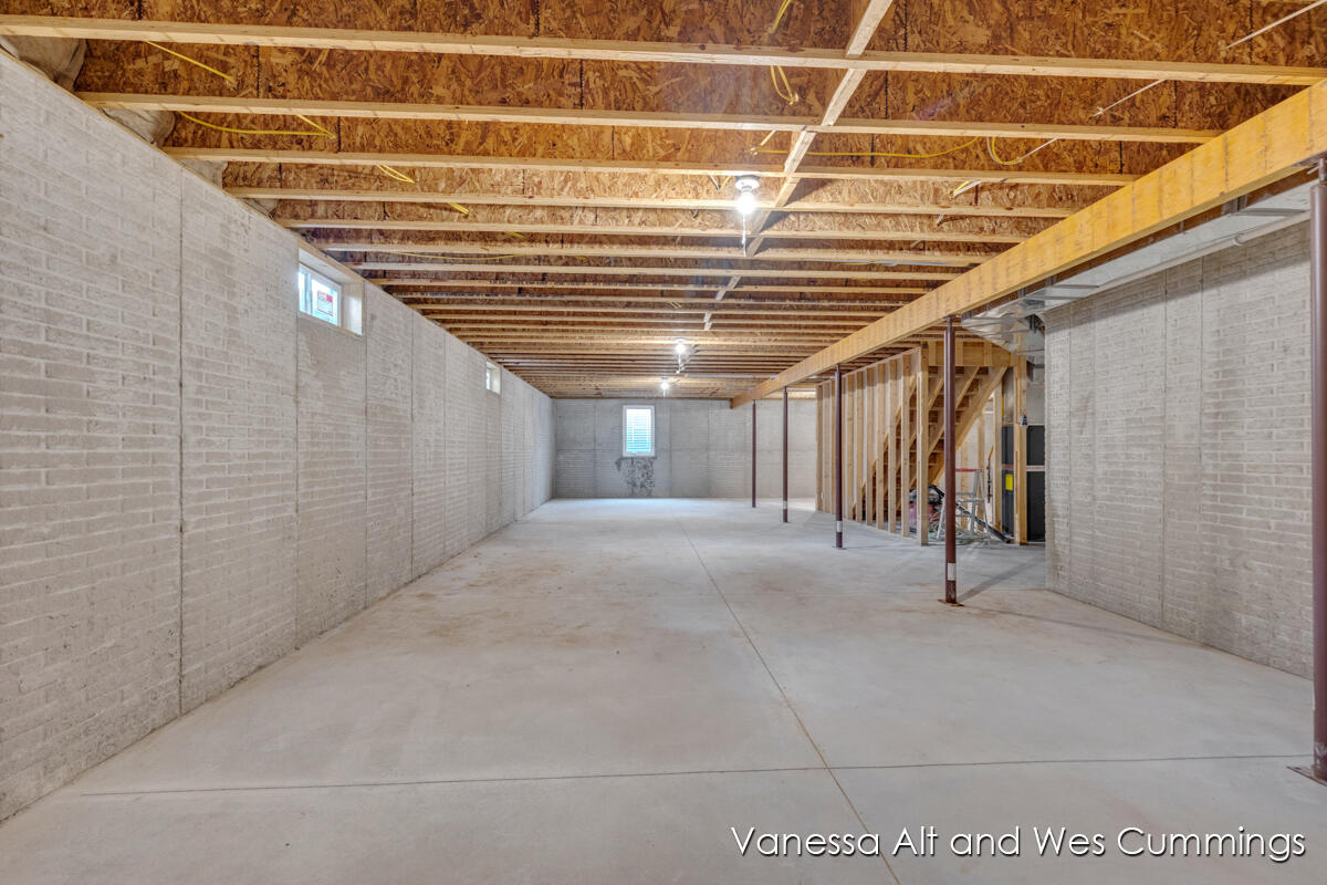 902 North York Street Belding, MI 48809 - Photo 30 of 38 IMG_1029