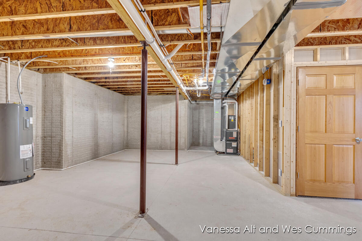 902 North York Street Belding, MI 48809 - Photo 33 of 38 IMG_1032