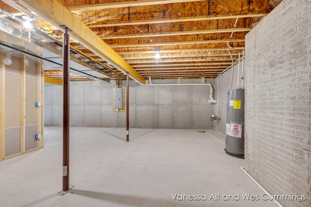 902 North York Street Belding, MI 48809 - Photo 34 of 38 IMG_1033