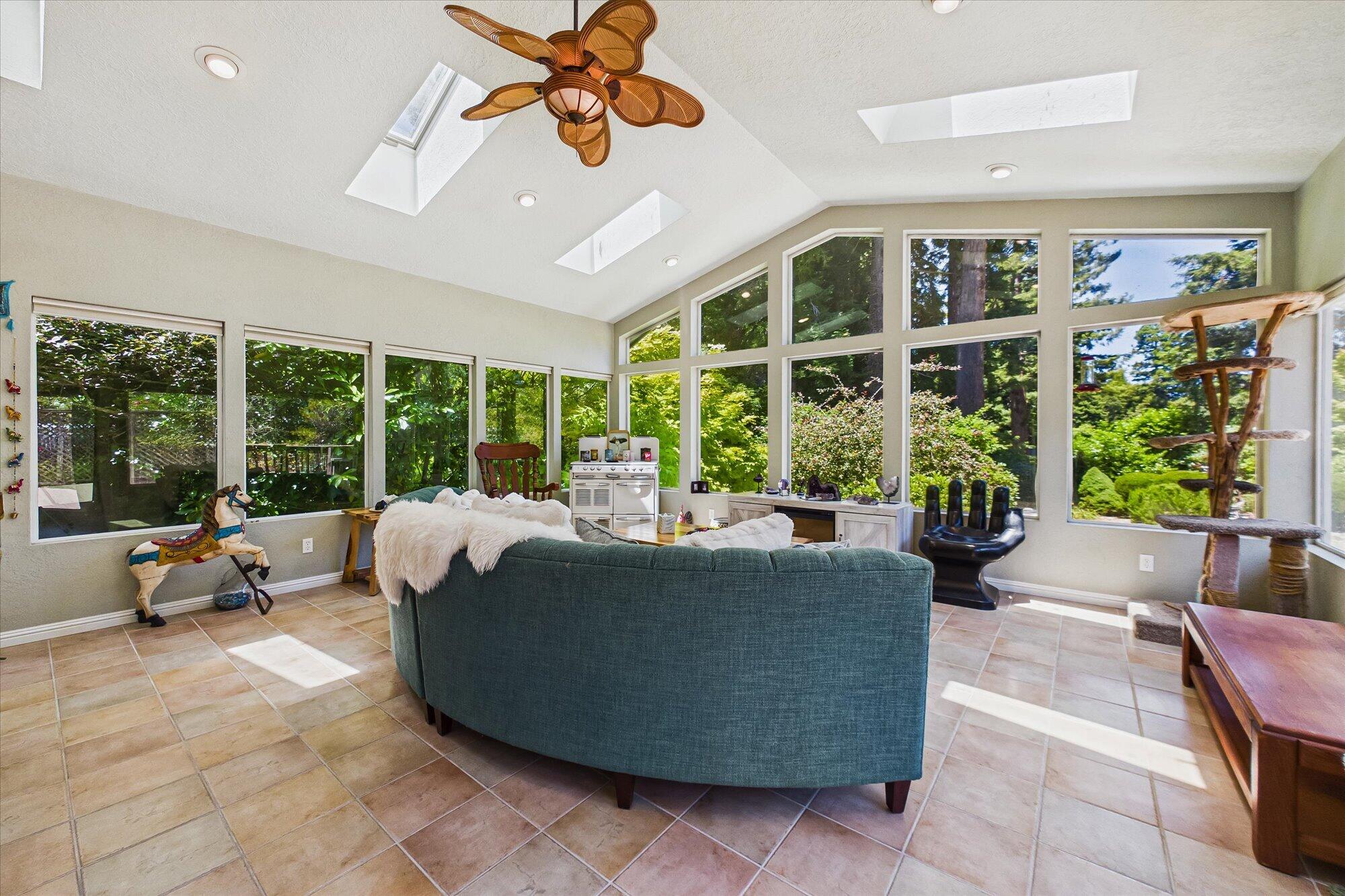 2105 Hurst Road Eureka, CA 95503 - Photo 23 of 54