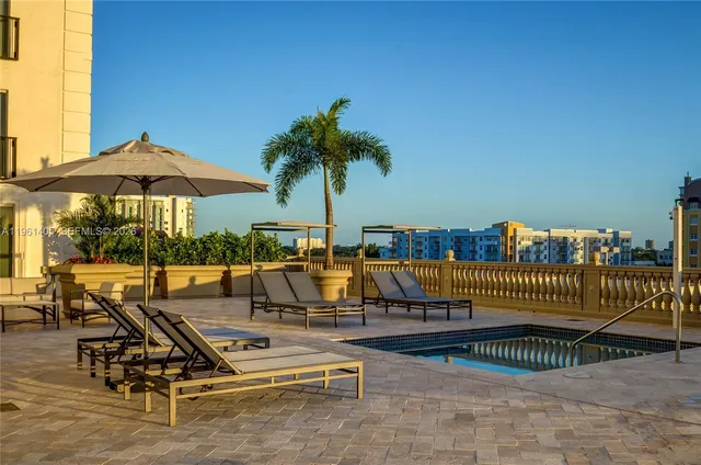 $1,350,000 | 10 Aragon Avenue, Unit 1216, Coral Gables, FL 33134